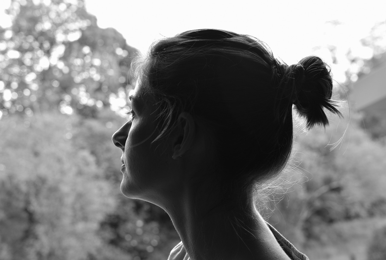 profile, woman, portrait-4245048.jpg